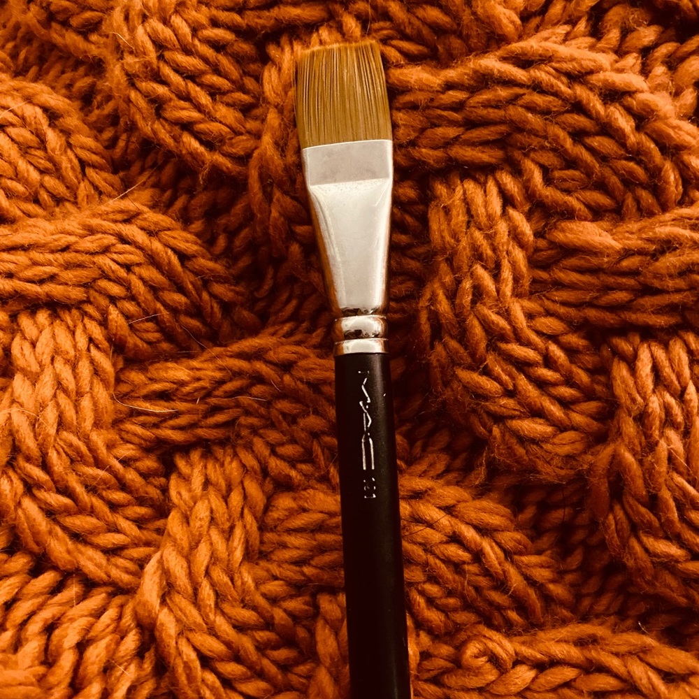 MAC Cosmetics 191 Brush Foundation flat powder liquid highlight skincare